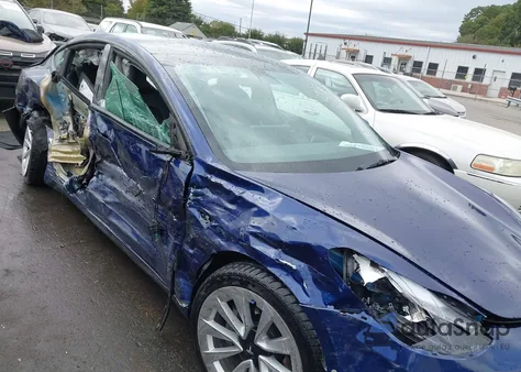 2022 Tesla Model 3 Rear-Wheel Drive from USA, damaged, VIN 5YJ3E1EA0NF370475